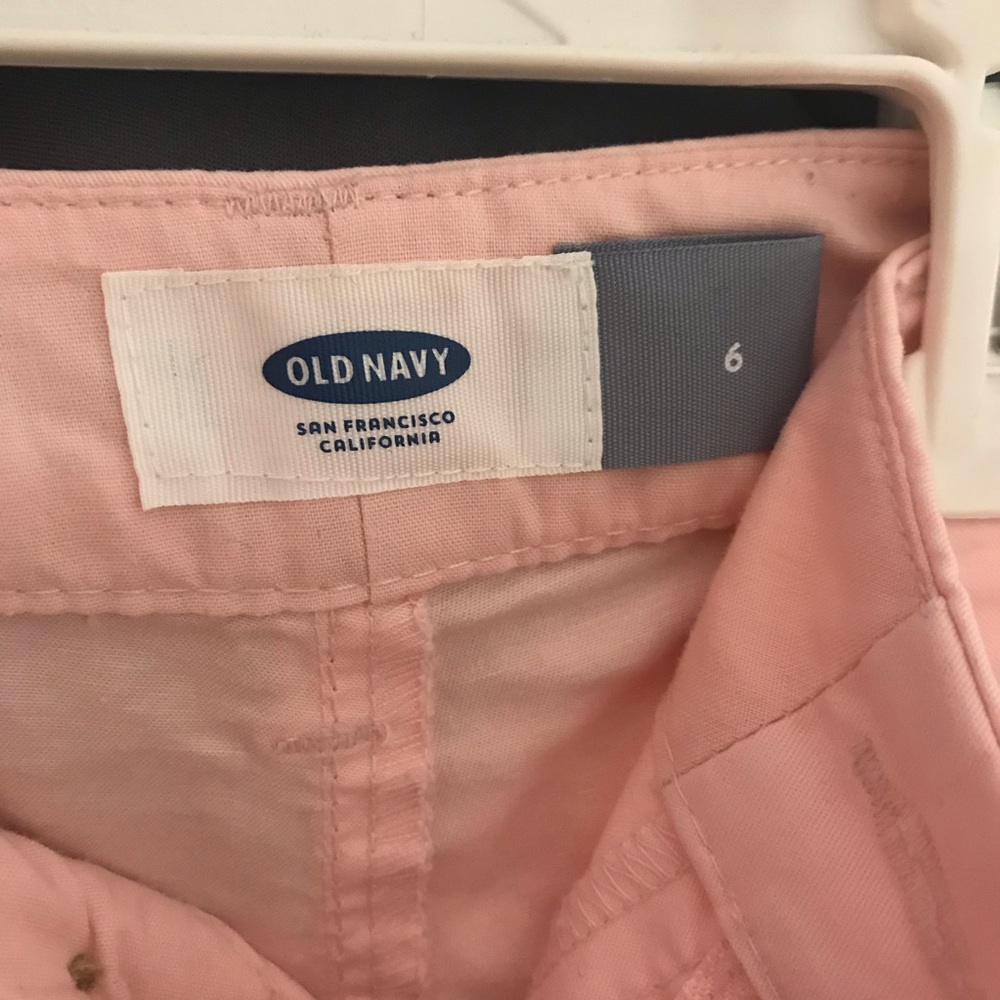 Pink shorts - Picture 3 of 3